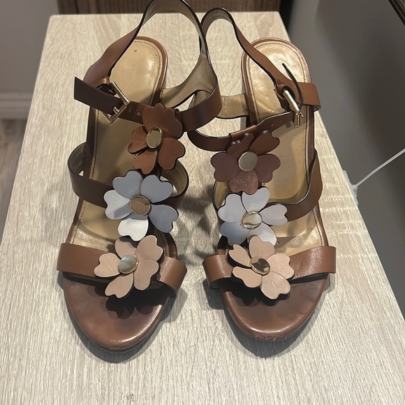 Michael Kors Kit Flower heels - Picture 1 of 5